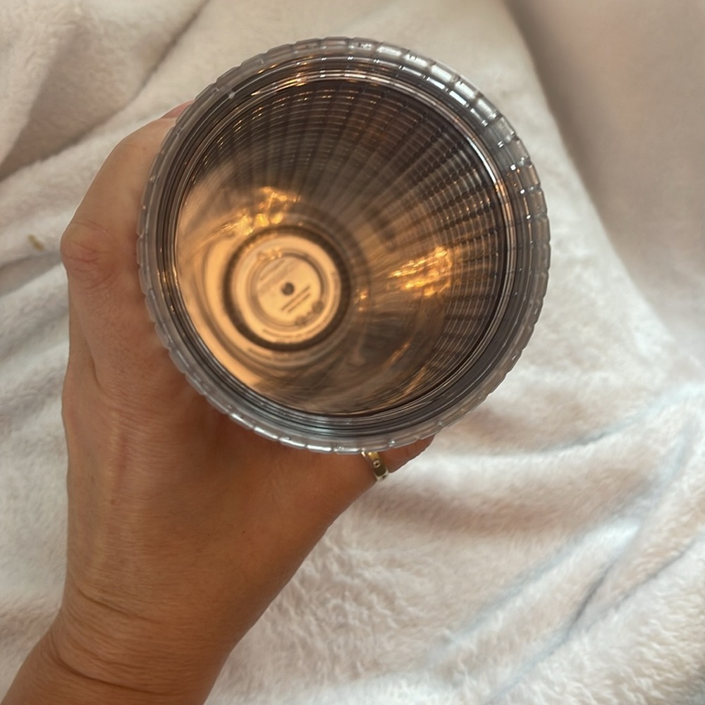 Starbucks Silver Metallic Grid Venti 24oz Tumbler NWT SKU 011147120 - Picture 6 of 6